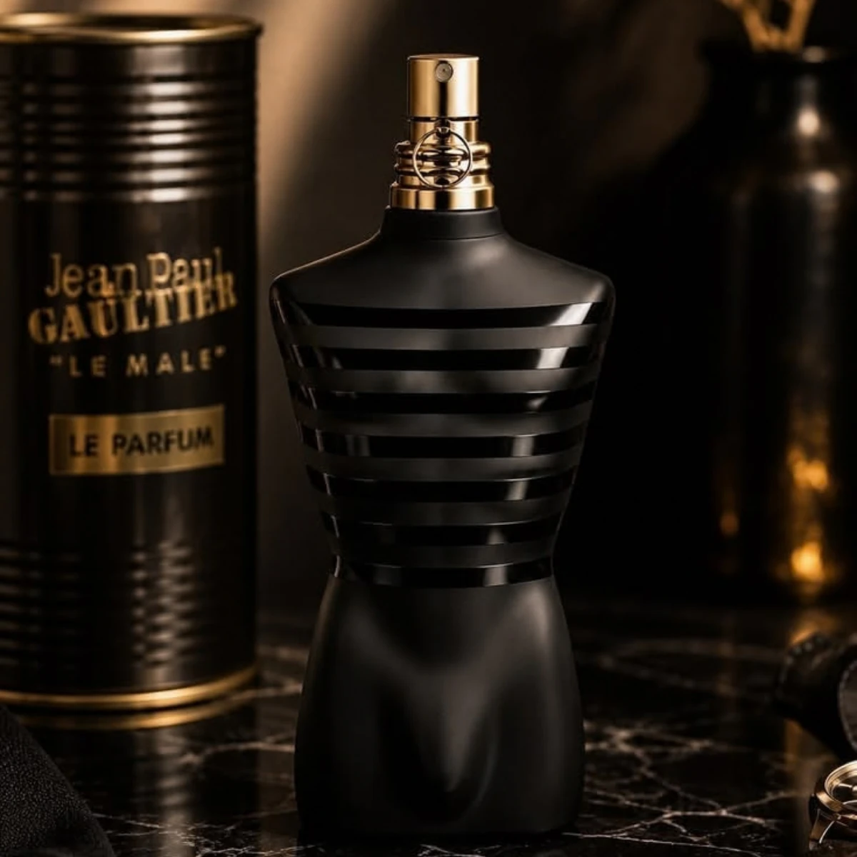 Le Male Le Parfum neben seiner Dose